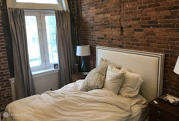 Rented by Douglas Elliman | media 23