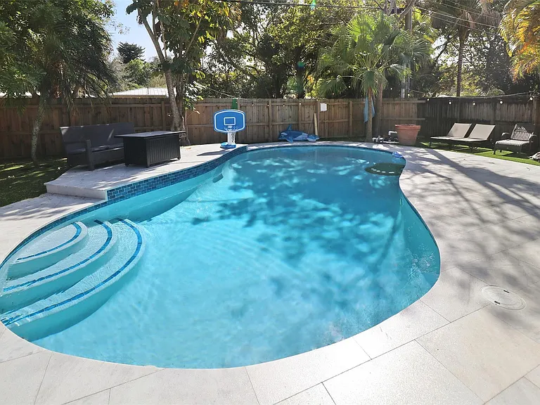 508 SW 13th St — Photo 26