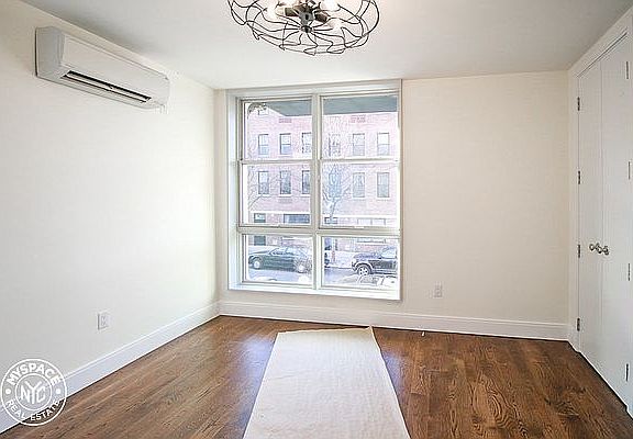 2nd image of 132A Stanhope St #1J