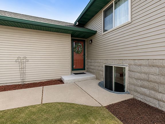 4th image of 9057 3rd Ave