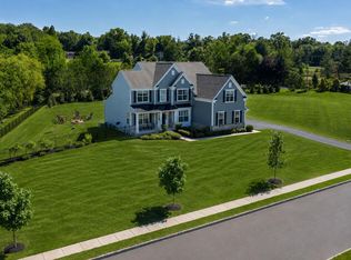 1 Bennett Ln, Newtown, PA 18940