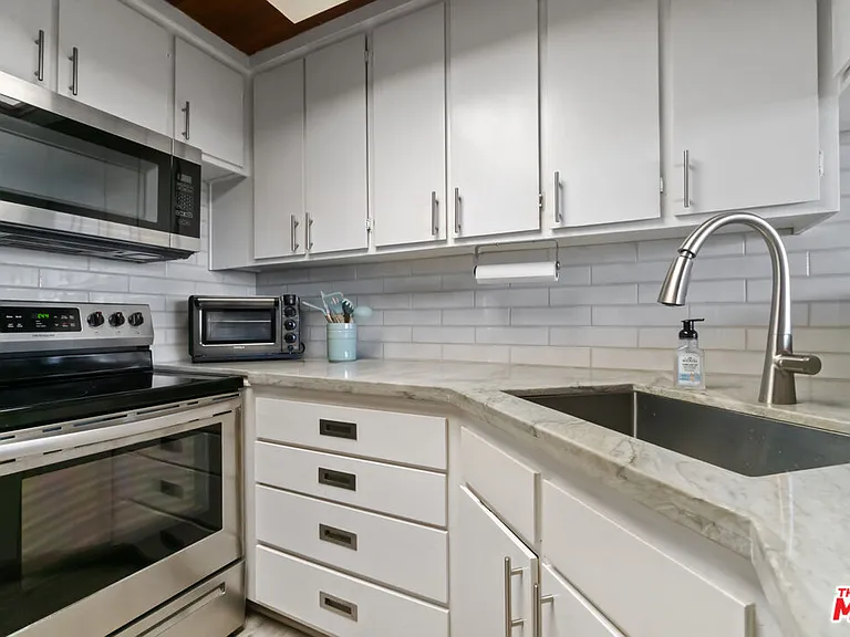 6209 Pacific Ave #103 — Photo 10