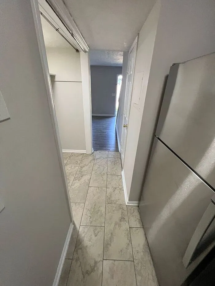 2 bed, 2.5 bath, 1160 sqft, $1,399 — Photo 4