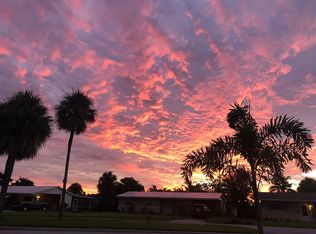 615 Laurel Ct, North Palm Beach, FL 33408