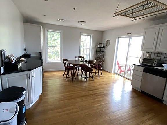 3rd image of 10 Saco St Unit 3