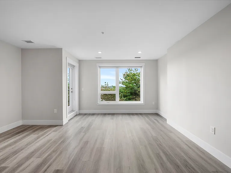 29 Heckman Ave — Photo 3