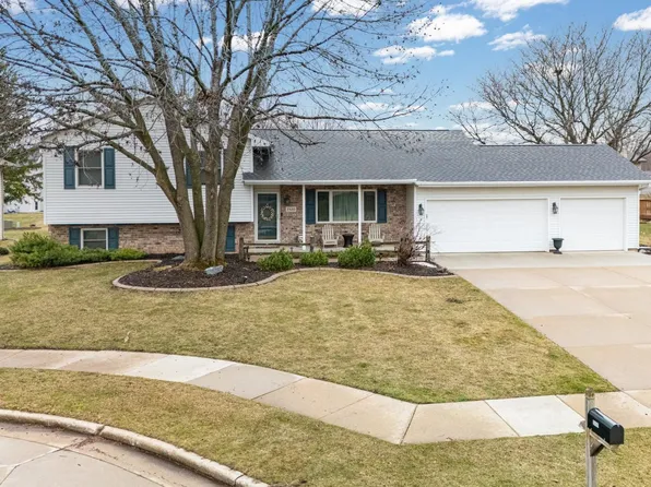 2435 Kaitlynn Ct, Oshkosh, WI 54901