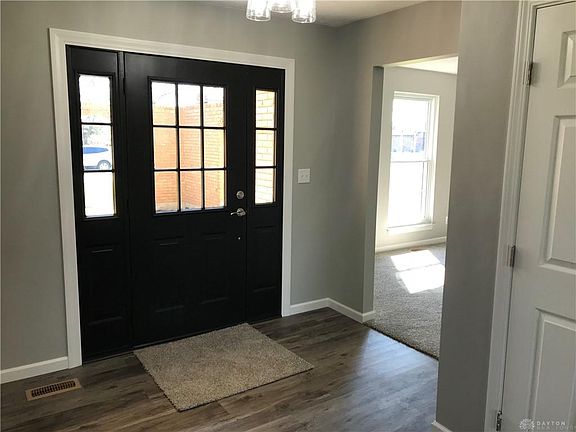 3rd image of 6820 Roberta Dr