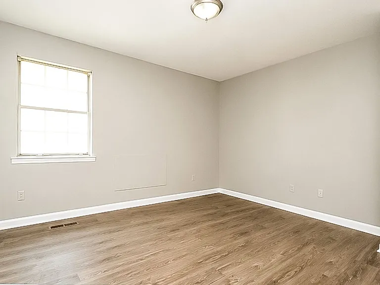 2827 Dayton Blvd #1 — Photo 11