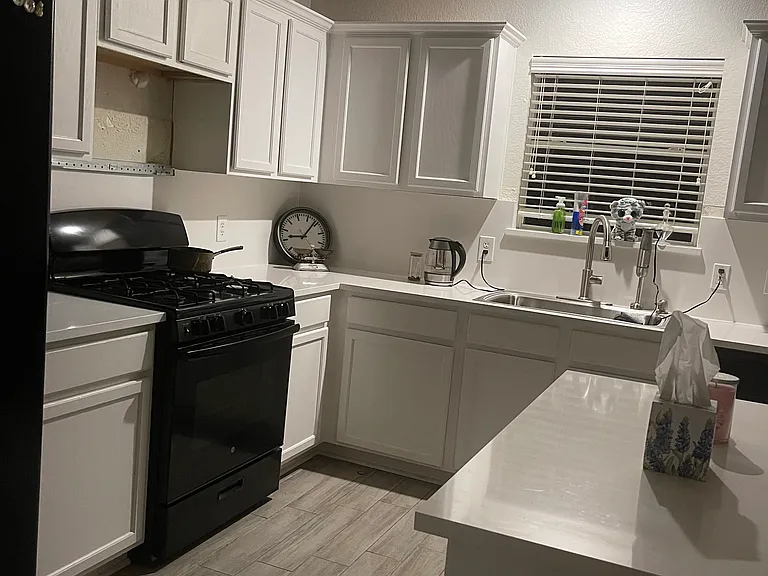 4009 Mayfield Cave Trl — Photo 2