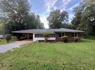 1217 Gayle St, Tuscumbia, AL 35674