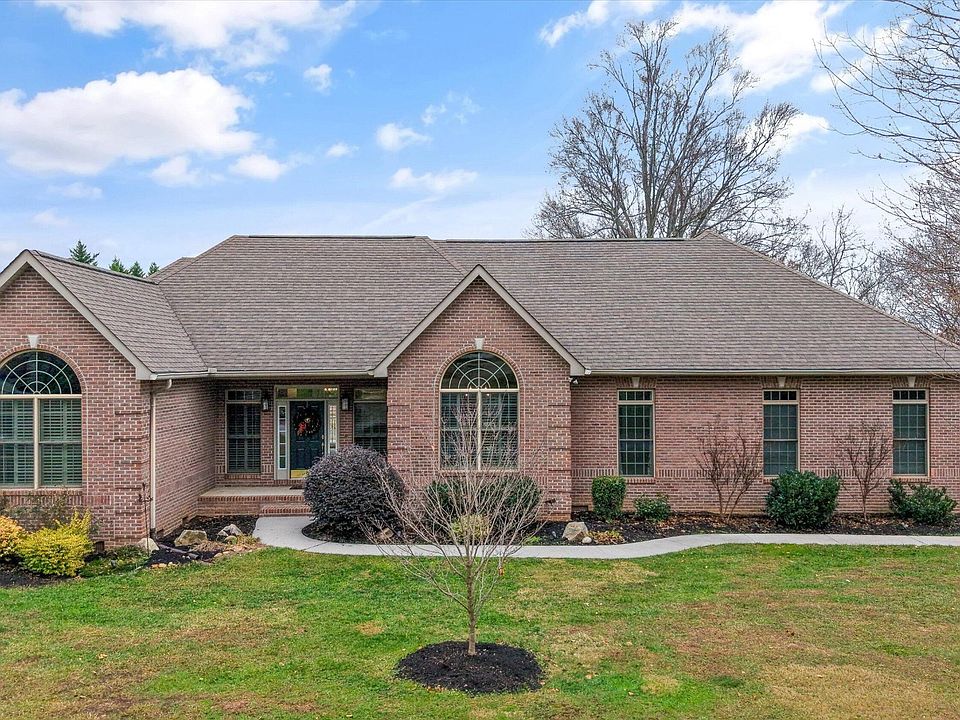 1st image of 1826 Peppertree Dr