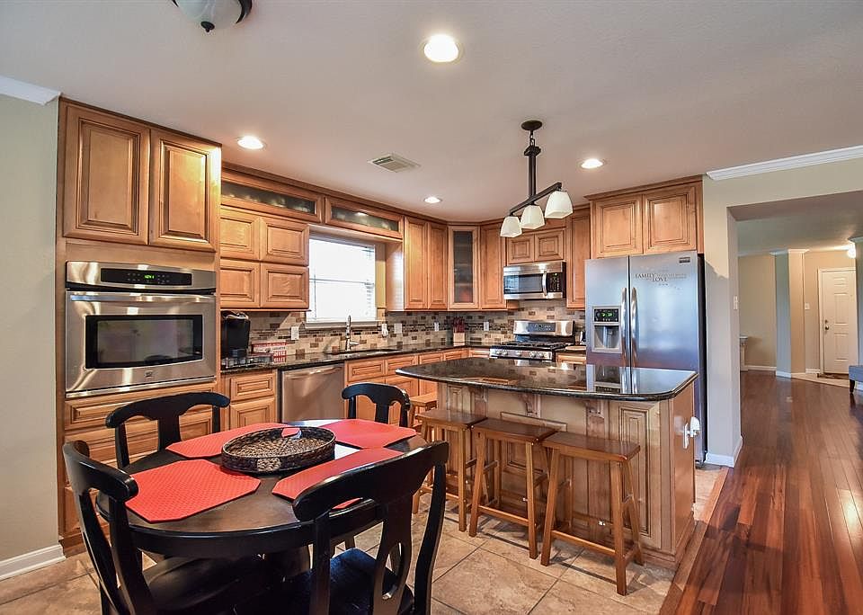 1st image of 2802 Powell Springs Ct