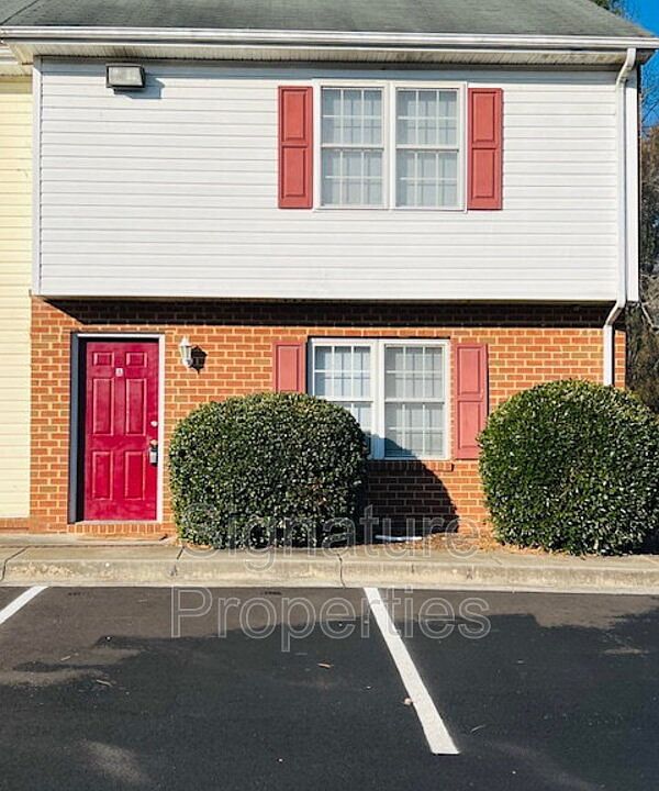 1st image of 555 Fairfax Ave APT A