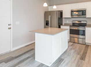 15148 Foxglove Ln, Urbandale, IA 50323