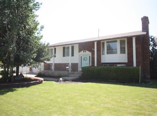 637 N Adamswood Rd, Layton, UT 84040