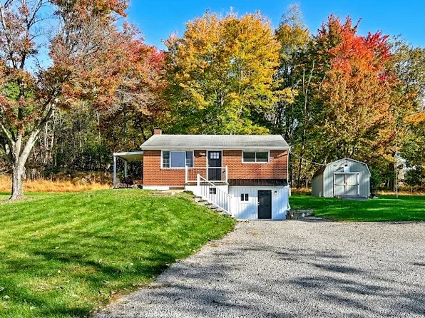 106 Flamingo Dr, Cranberry Township, PA 16066