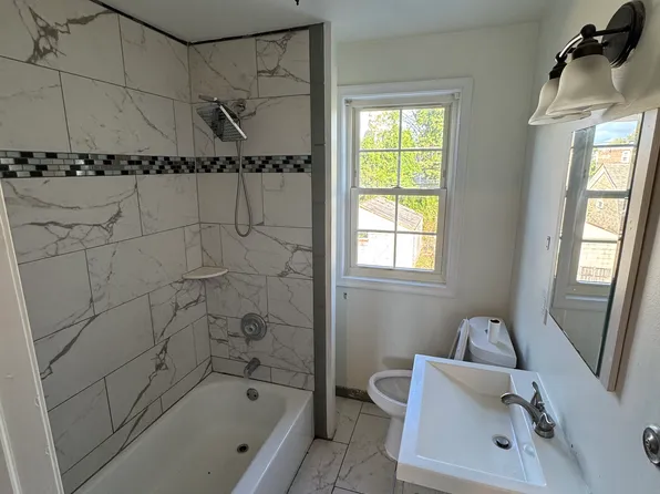 818 W 7th St, Chester, PA 19013