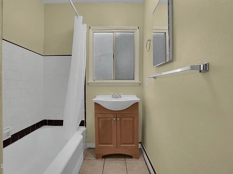 438 S Fremont Ave #A — Photo 12