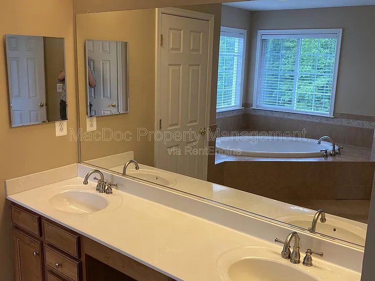 121 Riggs Rd — Photo 51