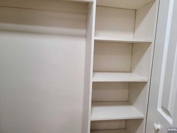 5th image of 2207 Center Ave APT B