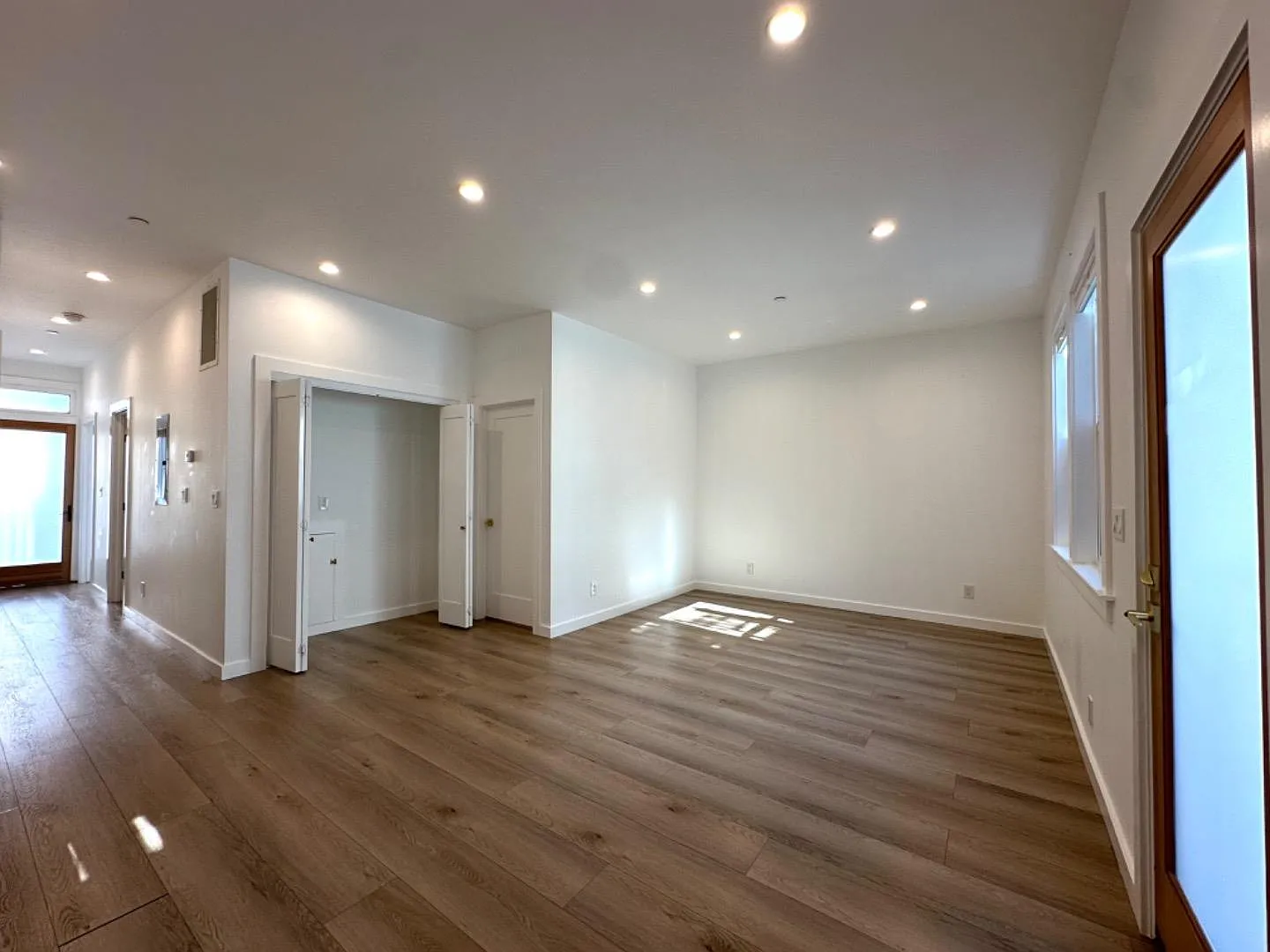 1372 Natoma St - Photo 8