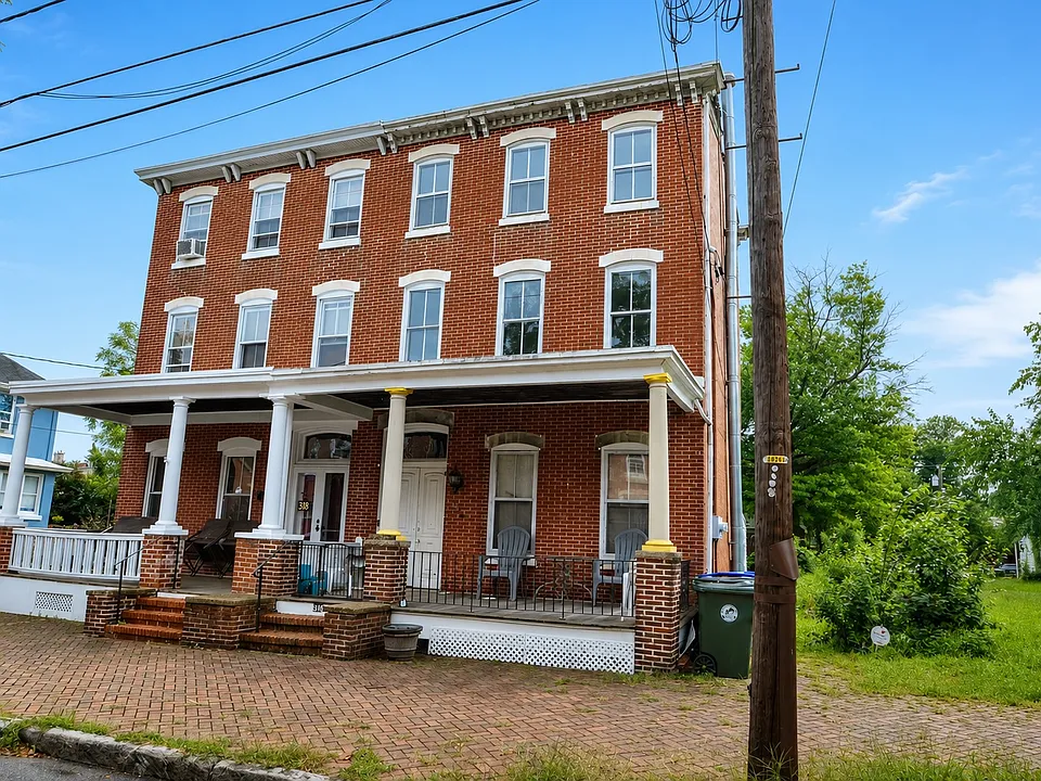 316 E Union St #2