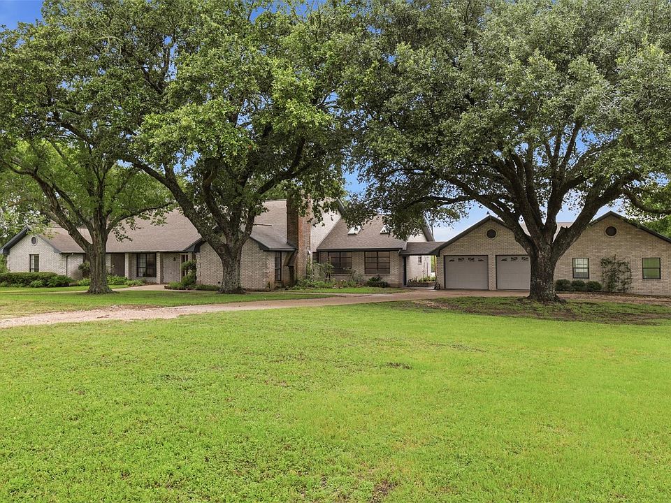 1st image of 4124 Fm 149 Rd W