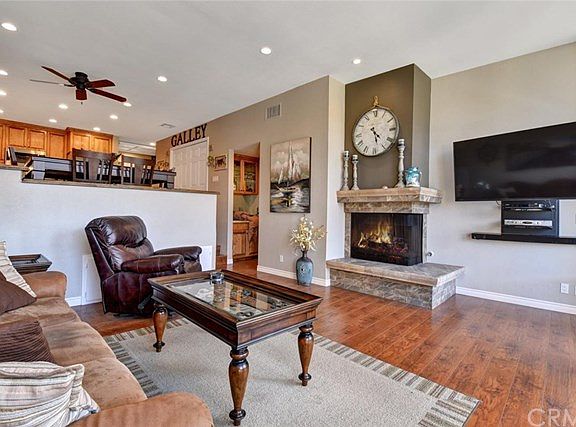 3rd image of 6221 Marina Pacifica Dr N