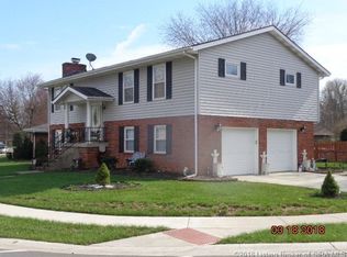 3413 Ashwood Dr, New Albany, IN 47150