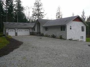 272 N Camano Ridge Rd, Camano Island, WA 98282