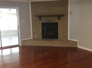 6200 J F Douglas Dr, Ocean Springs, MS 39564