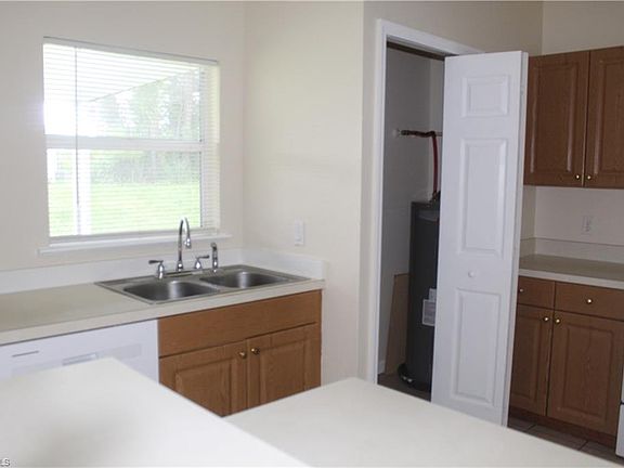 5th image of 726 Hightower Ave S