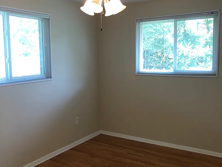 2511 Harmon Rd — Photo 32