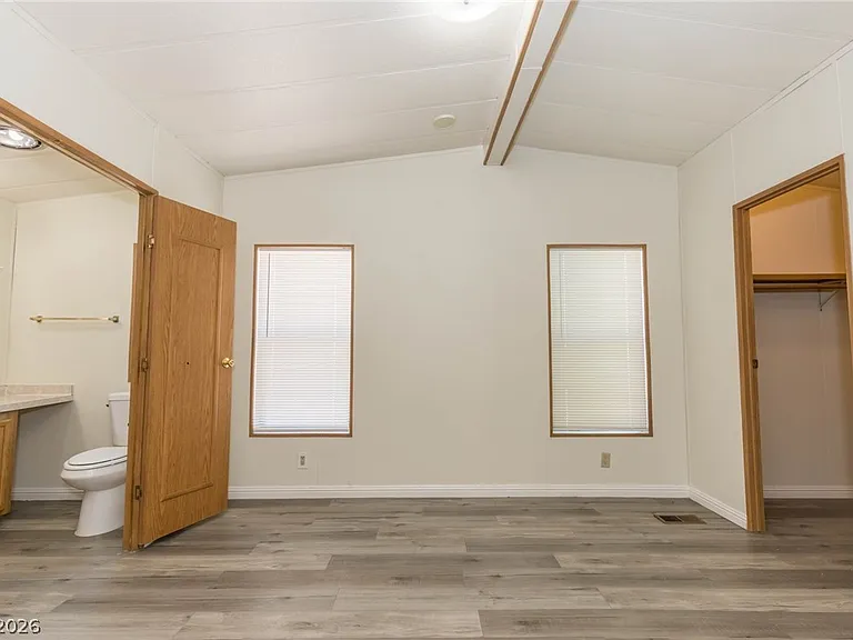 1130 E Mesquite Ave — Photo 17