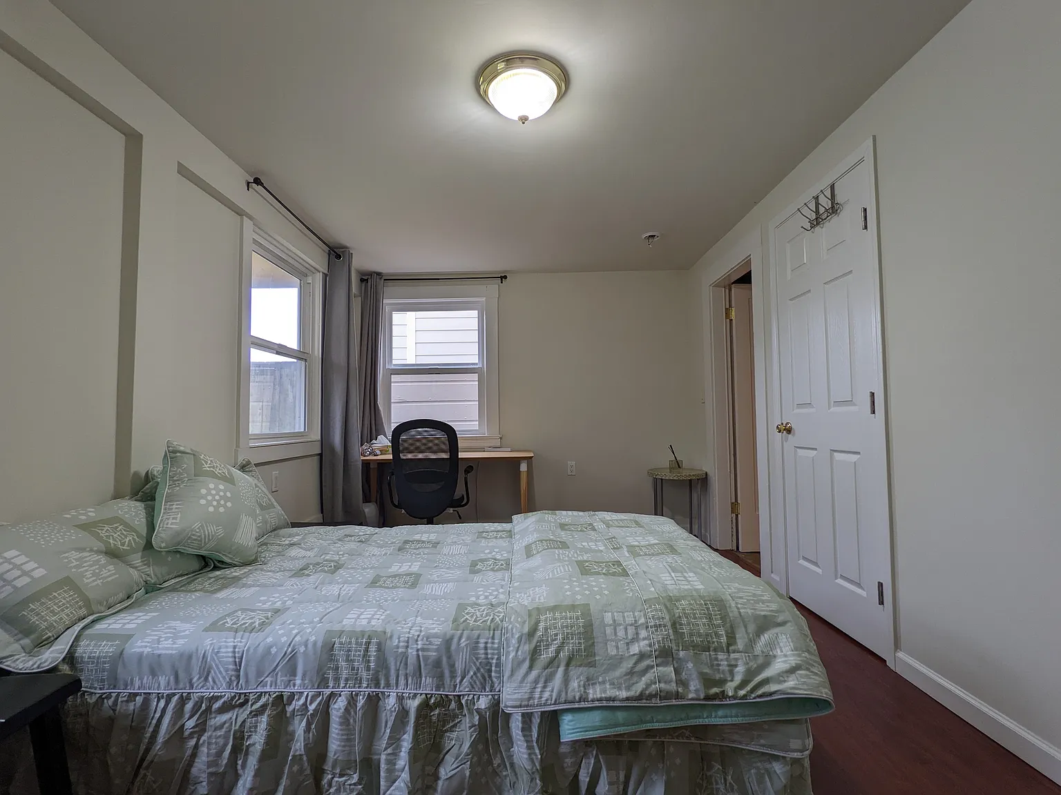 1 bed, 200 sqft, $1,800 — Photo 2