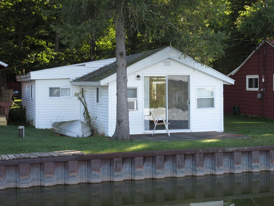 1st image of 328 E Holland Lake Dr