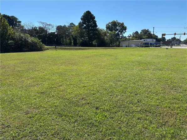 252 Carolina Ave, Suffolk, VA 23434