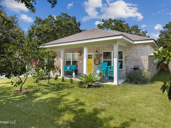 110 Dearman Ave, Long Beach, MS 39560