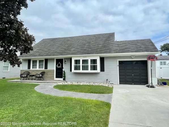 1414 Treeneedle Rd, Point Pleasant Beach, NJ 08742