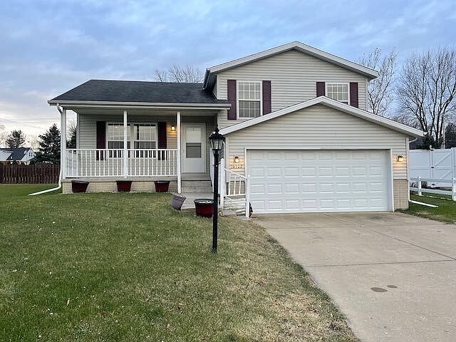 1st image of 10302 N Schopp Ln