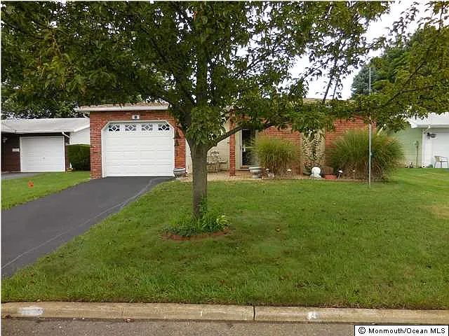 12 Phillips Rd photo 1