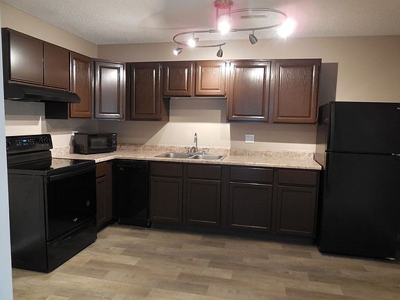 3rd image of 120 College Park Cir #110-152