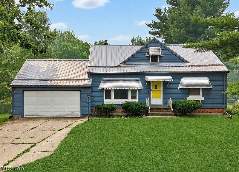 1st image of 36460 Aurora Rd