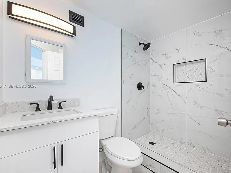 801 Brickell Bay Dr #1662 — Photo 6