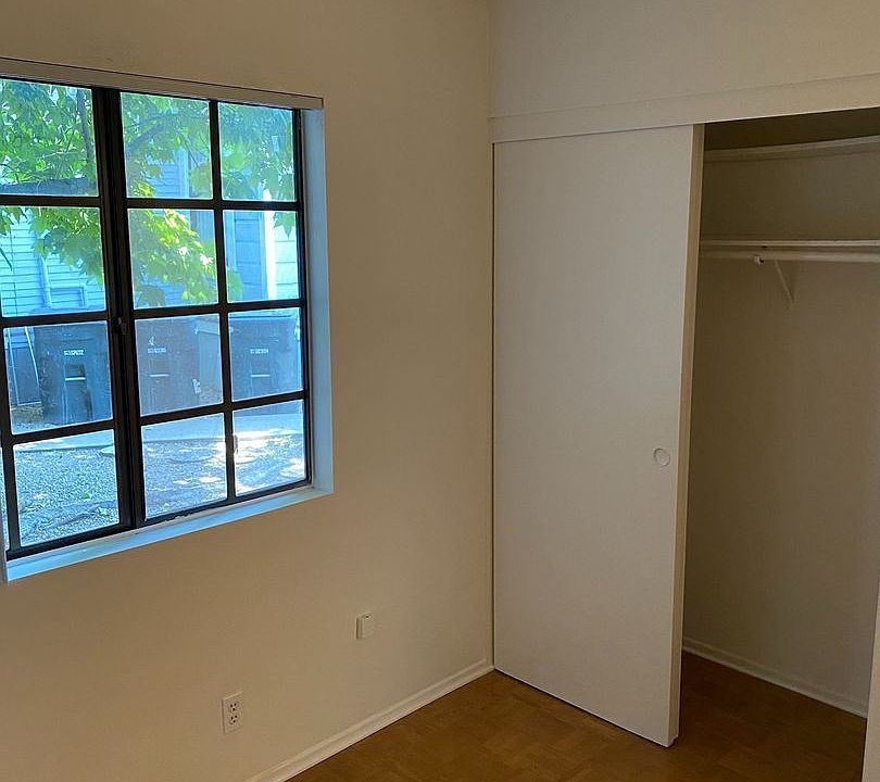 1st image of 221 N Orange St #1