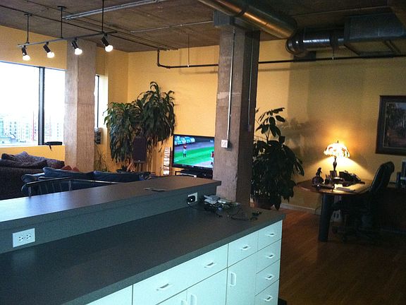 5th image of 2020 Arapahoe St Unit 930