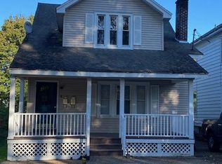 8 Golf Ave, New Hartford, NY 13413