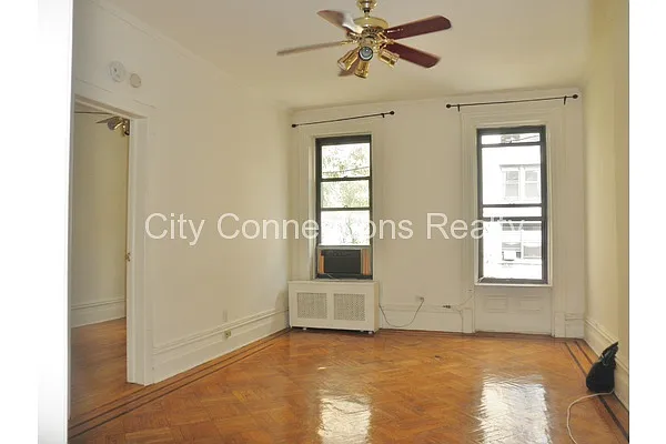 Rented by City Connections Realty | media 61