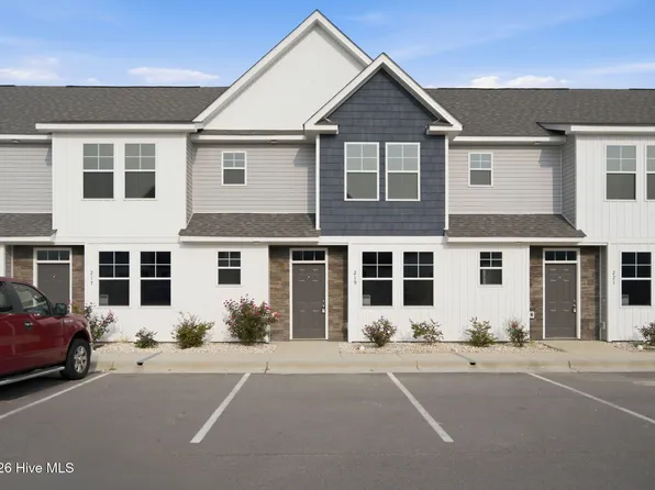 219 Sandy Cove Lane, Sneads Ferry, NC 28460